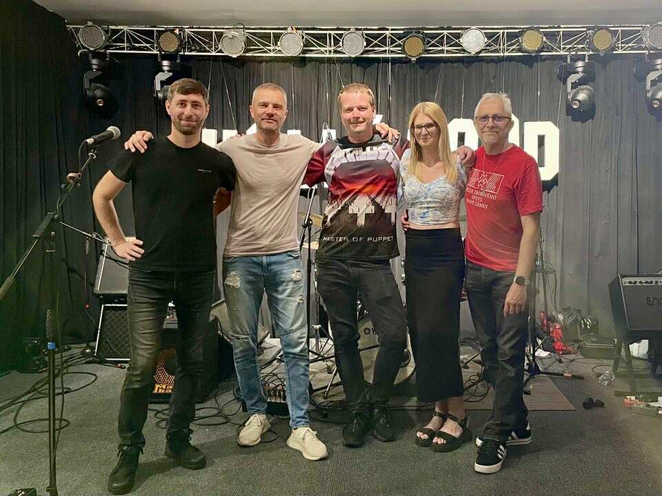 Hollywood Nové Zámky